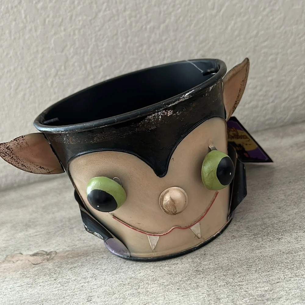 Vintage Inspired Halloween metal baskets/pails set/3